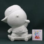 Alcancia Doraemon con patineta